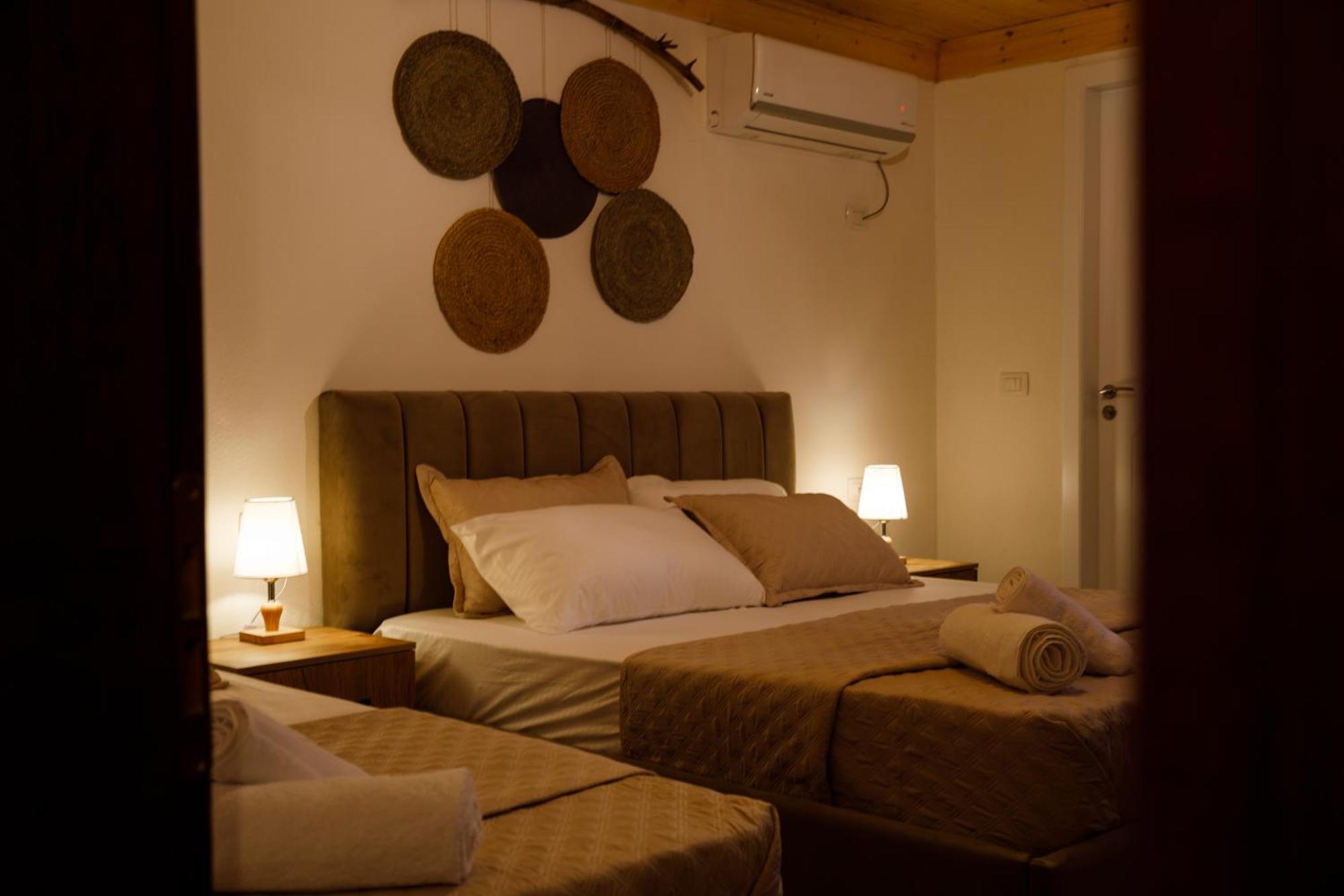Gjirokastër Guva Guest House מראה חיצוני תמונה