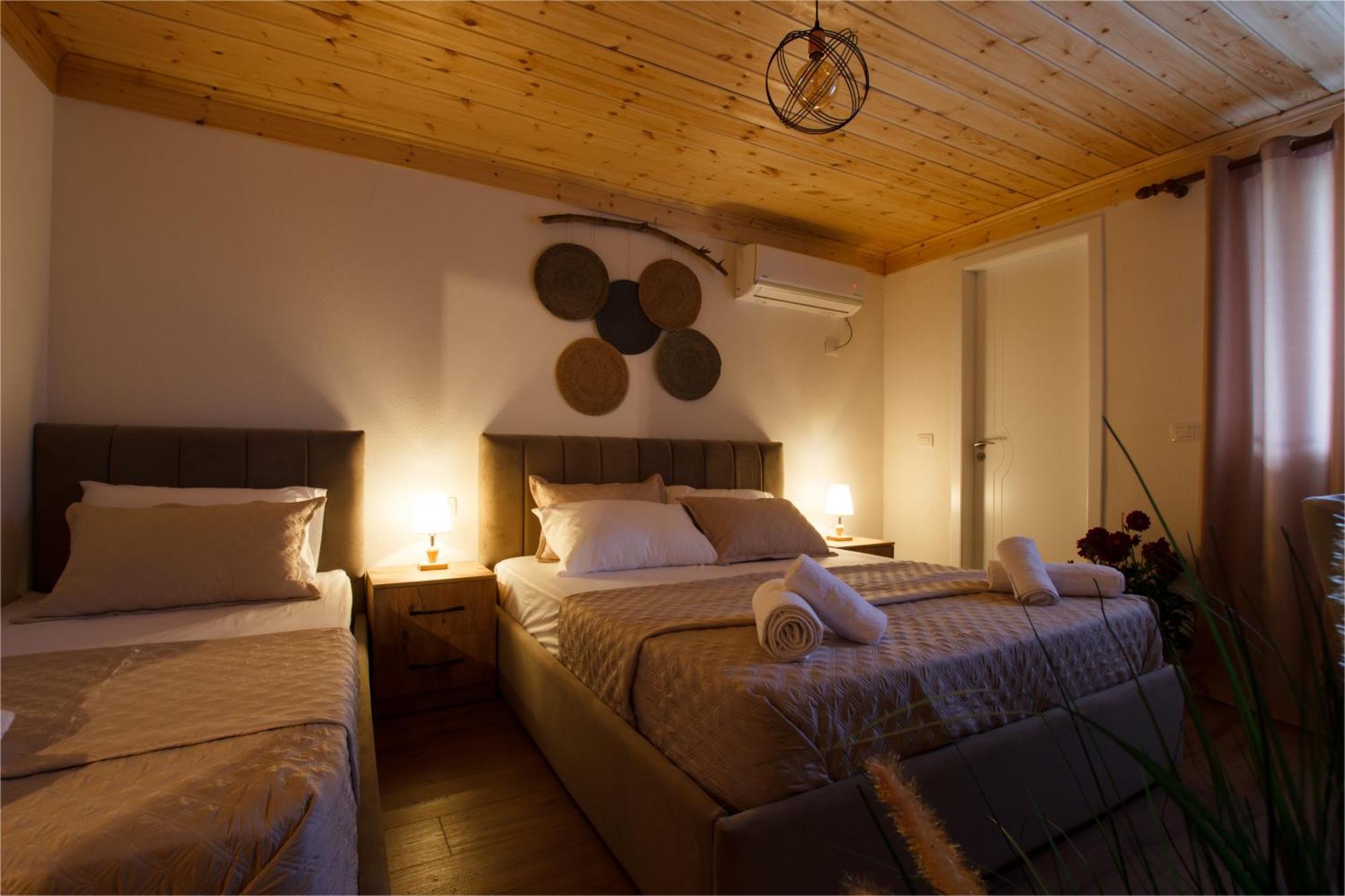 Gjirokastër Guva Guest House מראה חיצוני תמונה