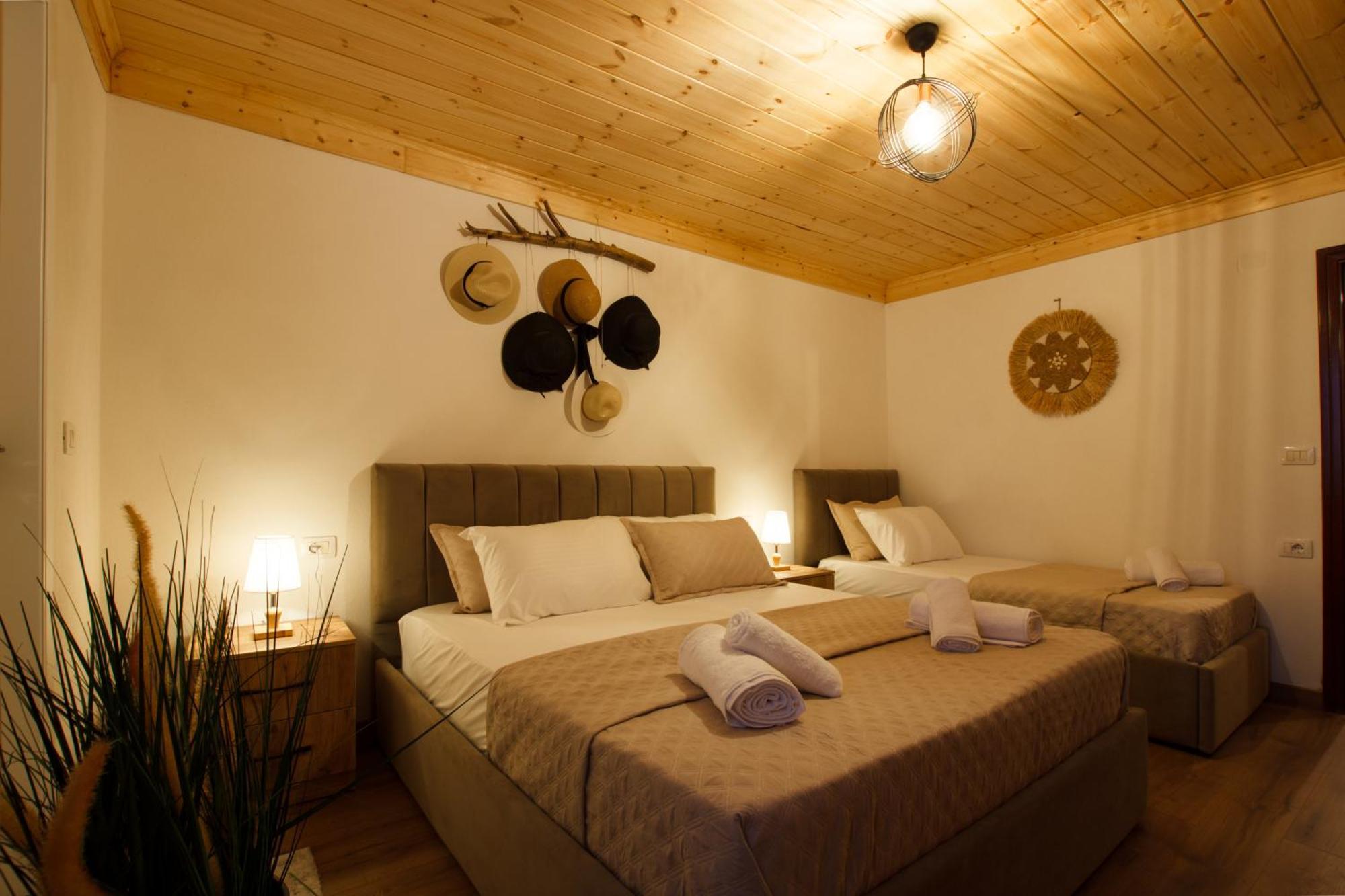 Gjirokastër Guva Guest House מראה חיצוני תמונה