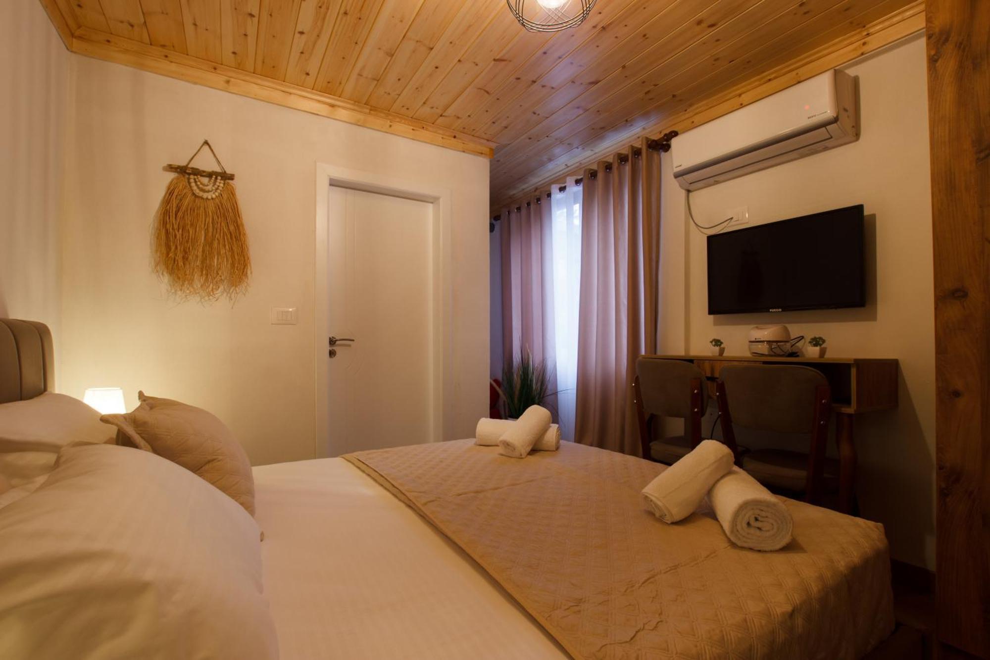 Gjirokastër Guva Guest House מראה חיצוני תמונה